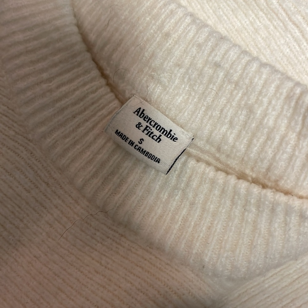 Sweater - Picture 2 of 2